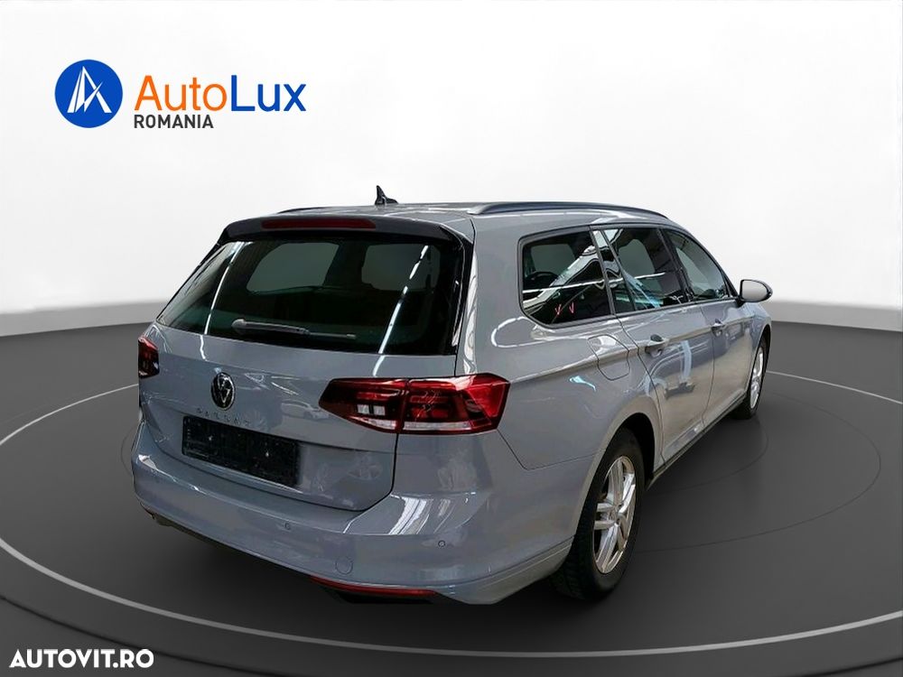 Volkswagen Passat 2.0 TDI SCR DSG - 3