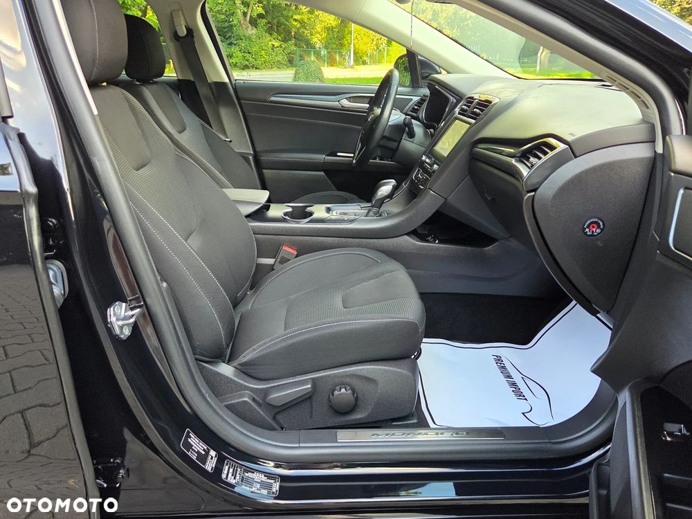 Ford Mondeo 2.0 Hybrid Titanium - 4