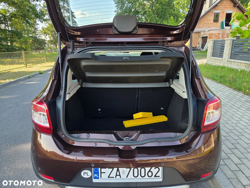 Dacia Sandero 0.9 TCe Laureate S&S EU6 - 12