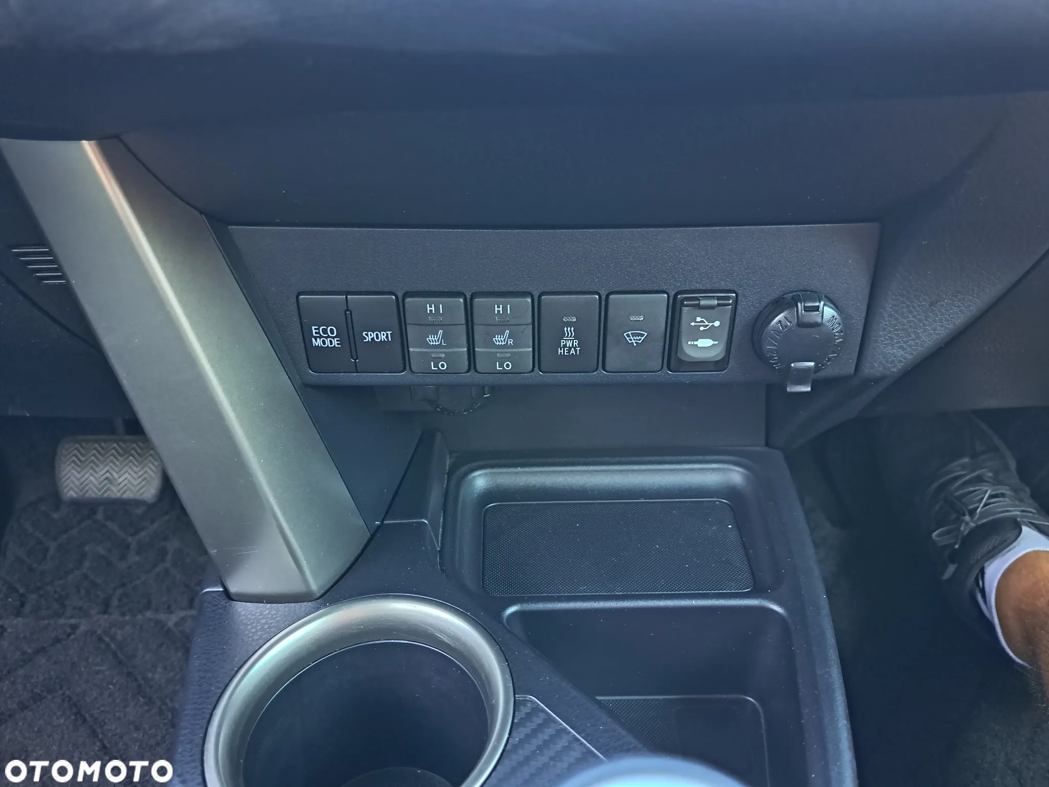 Toyota RAV4 2.2 D-4D 4x4 Automatik Edition - 15
