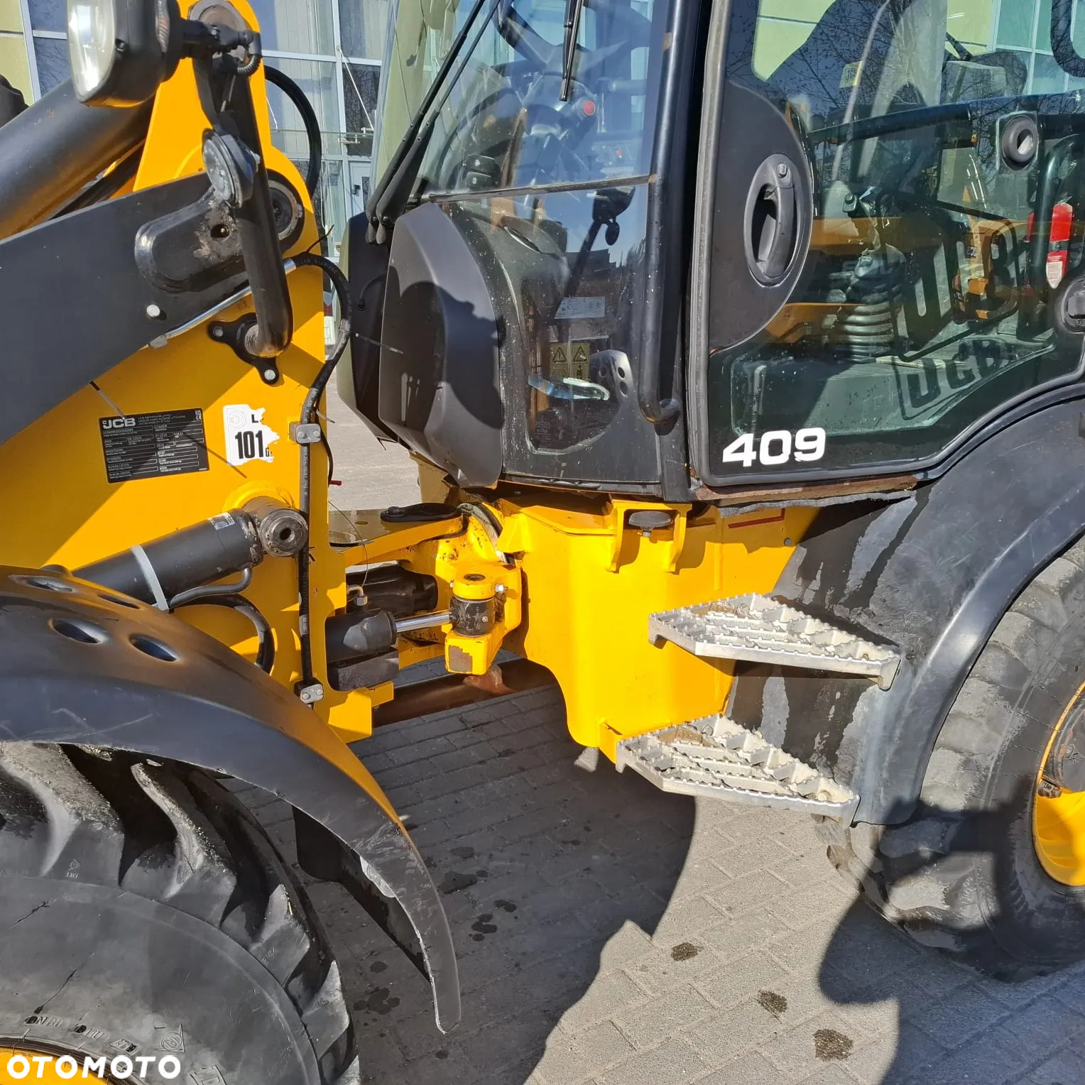 JCB 409 - 6