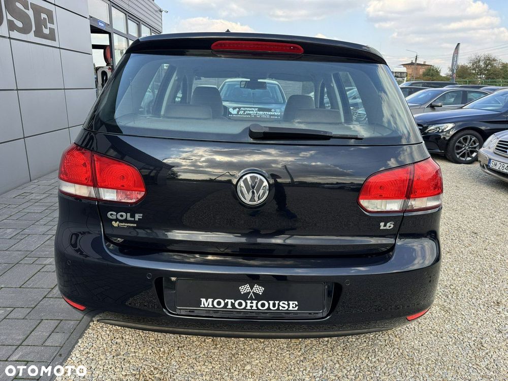 Volkswagen Golf 1.6 Comfortline - 6