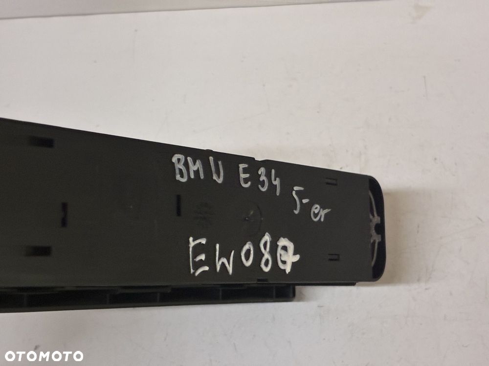 BMW 5 E34 1390366.9 KASETON Fischer-Box  POJEMNIK NA KASETY - 5