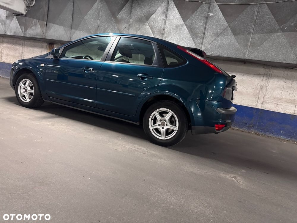 Ford Focus 1.6 Platinium X - 18