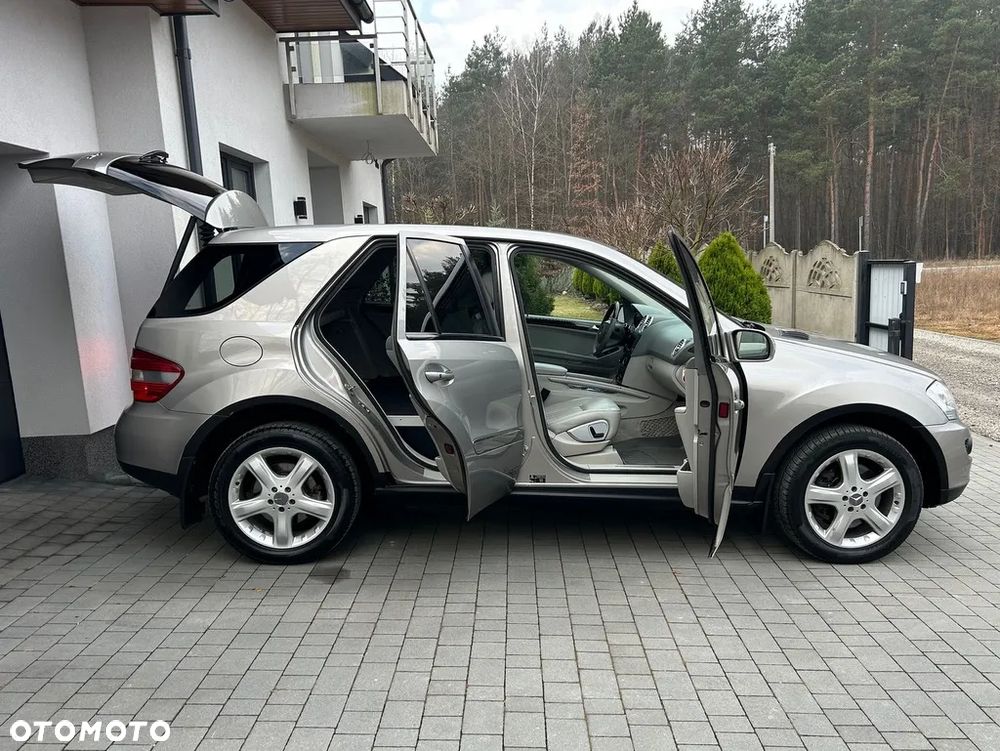 Mercedes-Benz ML 320 CDI 4Matic 7G-TRONIC Edition 10 - 13