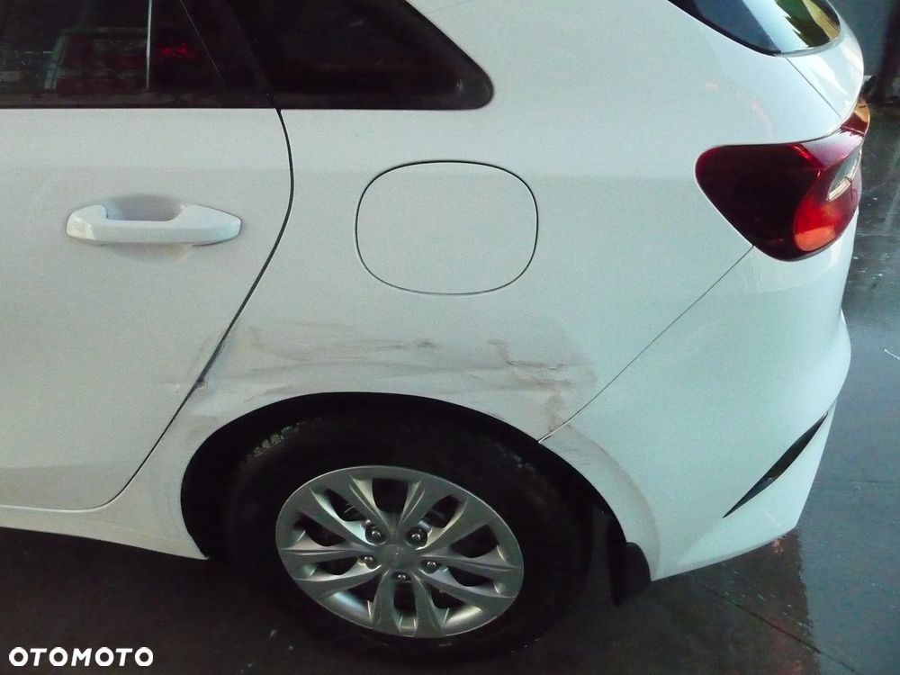 Kia Ceed - 6