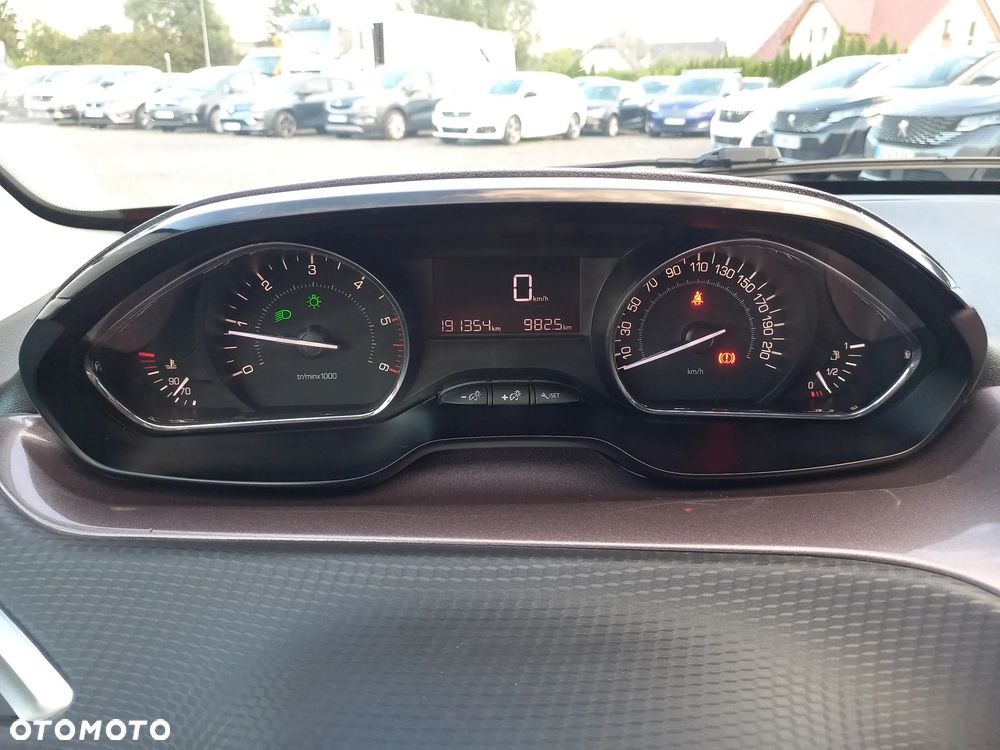 Peugeot 2008 e-HDi FAP 92 STOP & START Style - 26