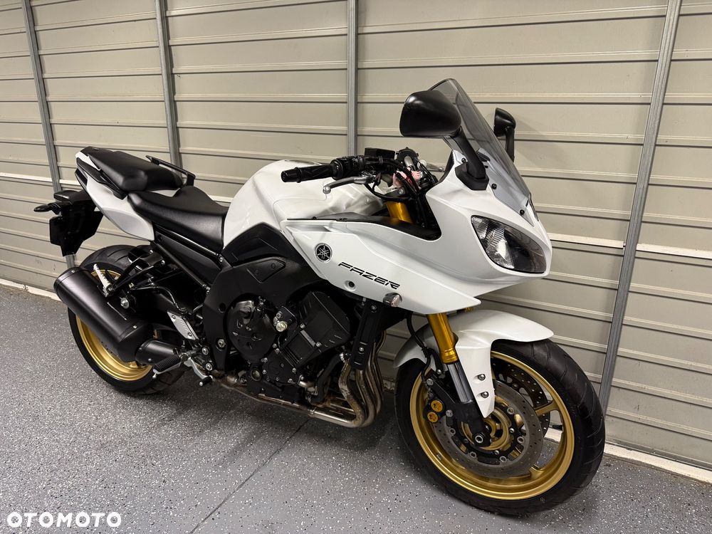 Yamaha FZ8 - 1