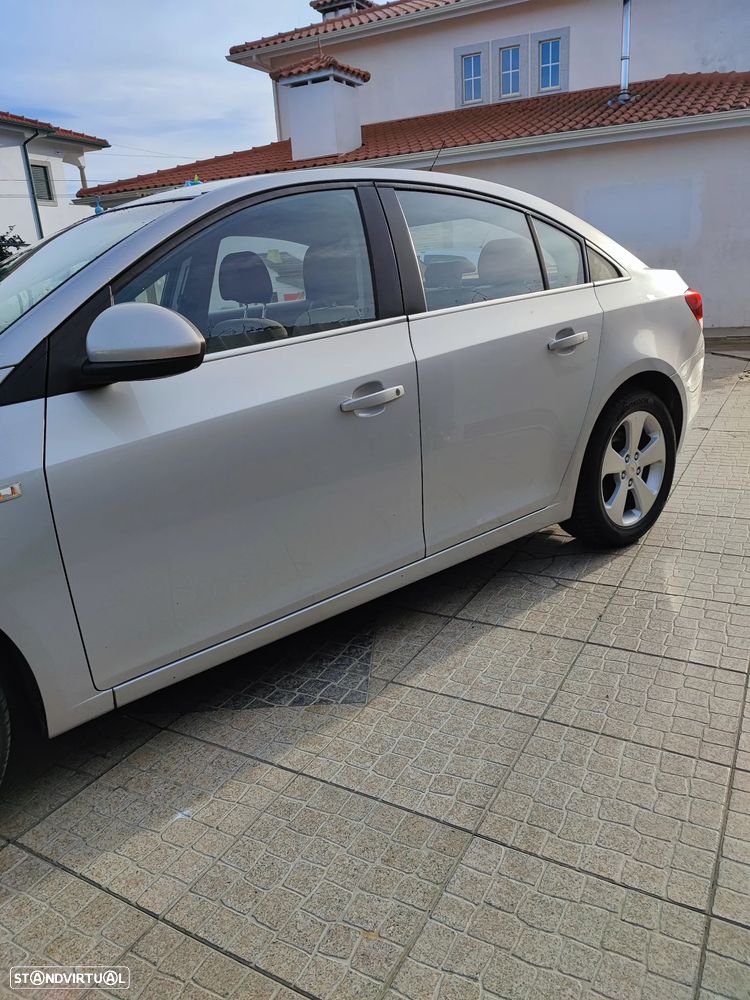Chevrolet Cruze 2.0 VCDi LT Aut. - 5