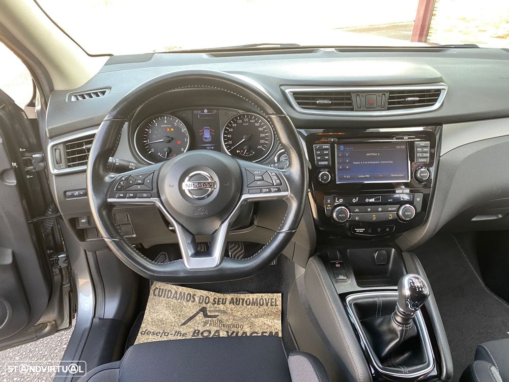Nissan Qashqai 1.2 DIG-T N-Connecta 18 - 20