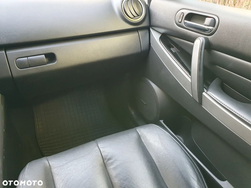 Mazda CX-7 2.2 CD Exclusive + - 17