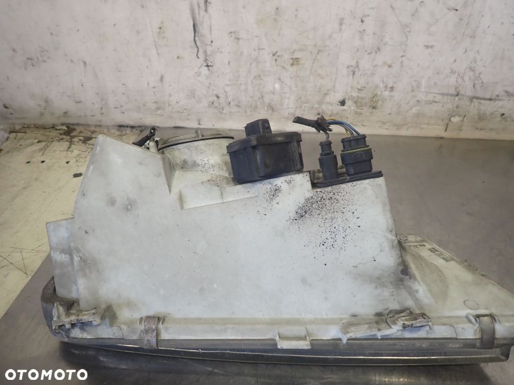 LAMPA LEWA PRZEDNIA LANCIA KAPPA 2.4 KAT - 4