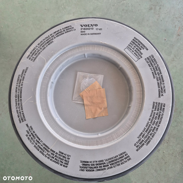 Filtr powietrza Volvo FH13 FH16 FH12  VOLVO 21834210 3162322