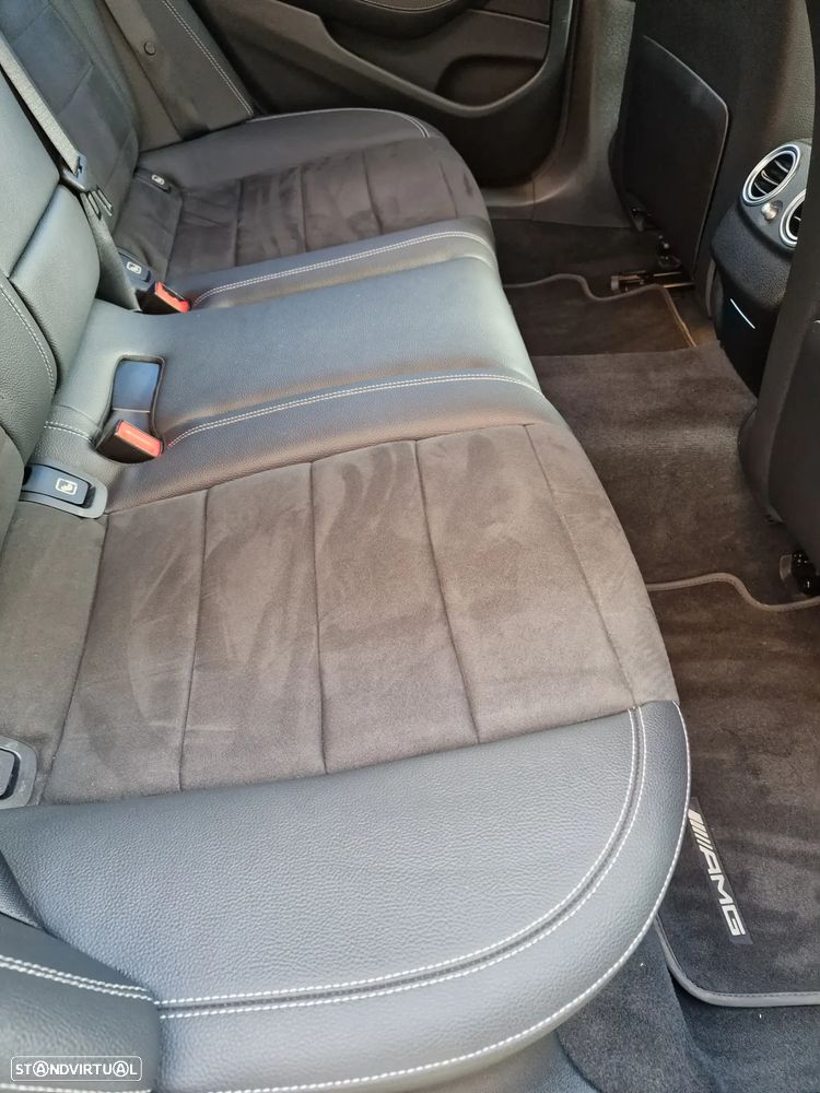 Mercedes-Benz E 300 de 4Matic T 9G-TRONIC AMG Line - 34