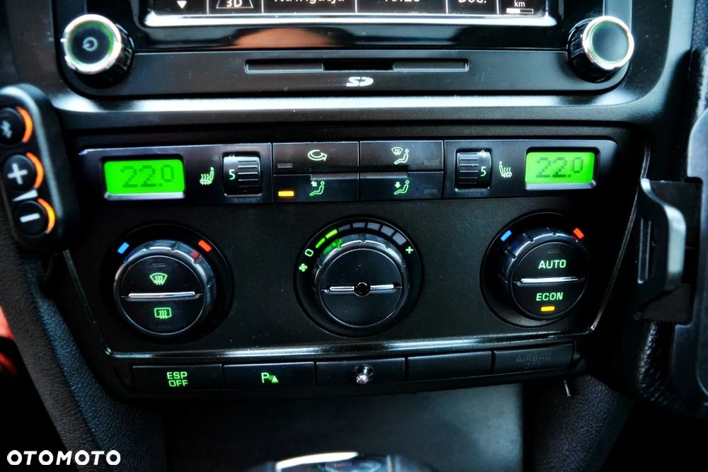 Skoda Octavia 2.0 TDI DPF DSG Laurin & Klement - 16