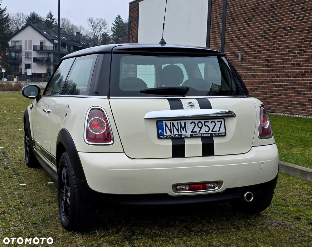 MINI Cooper D Brick Lane - 18