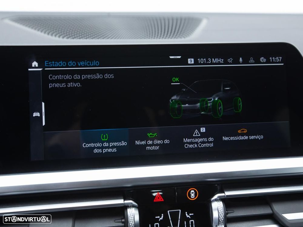 BMW 320 e Pack Desportivo M Auto - 29