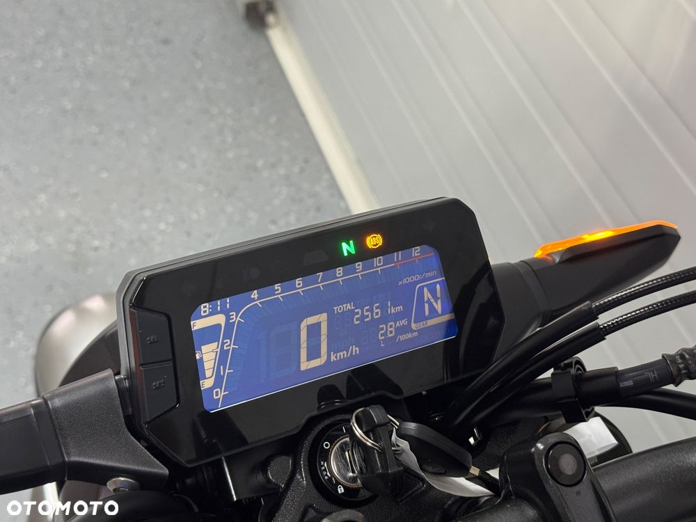 Honda CB - 25