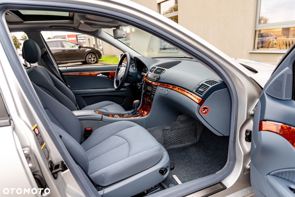 Mercedes-Benz Klasa E 200 Kompressor Automatik Elegance - 26