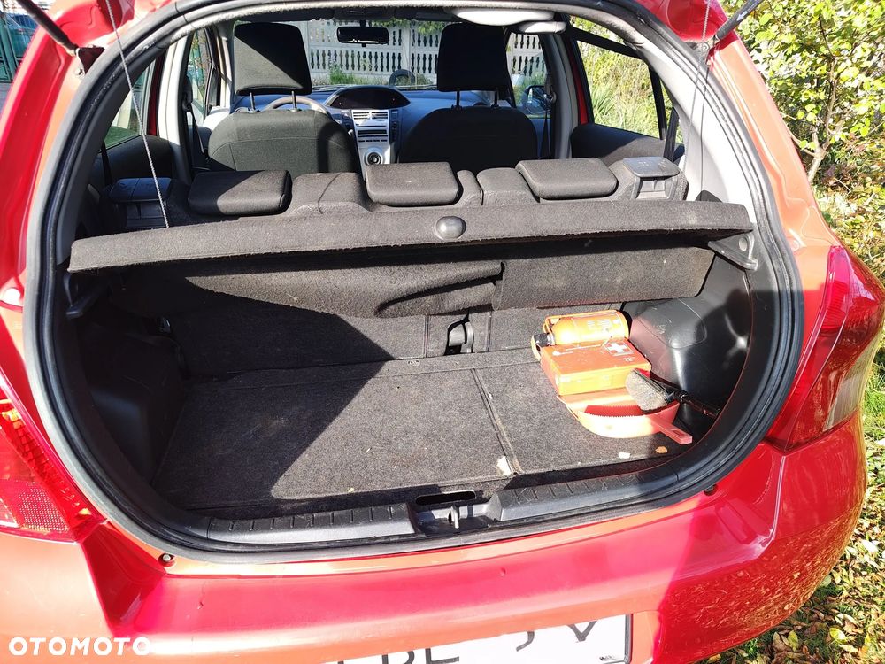 Toyota Yaris 1.0 Luna A/C - 9