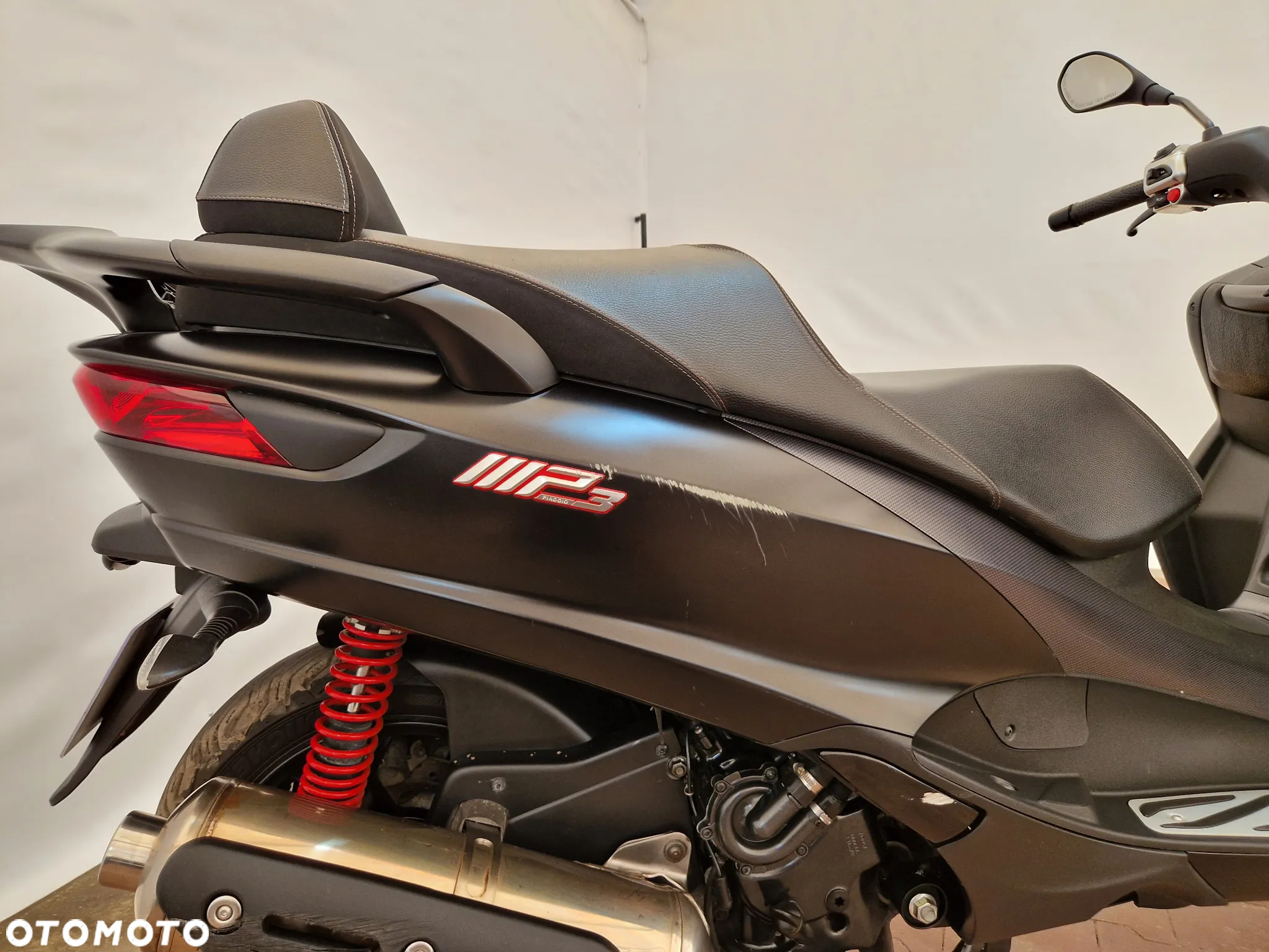 Piaggio MP-3 - 22