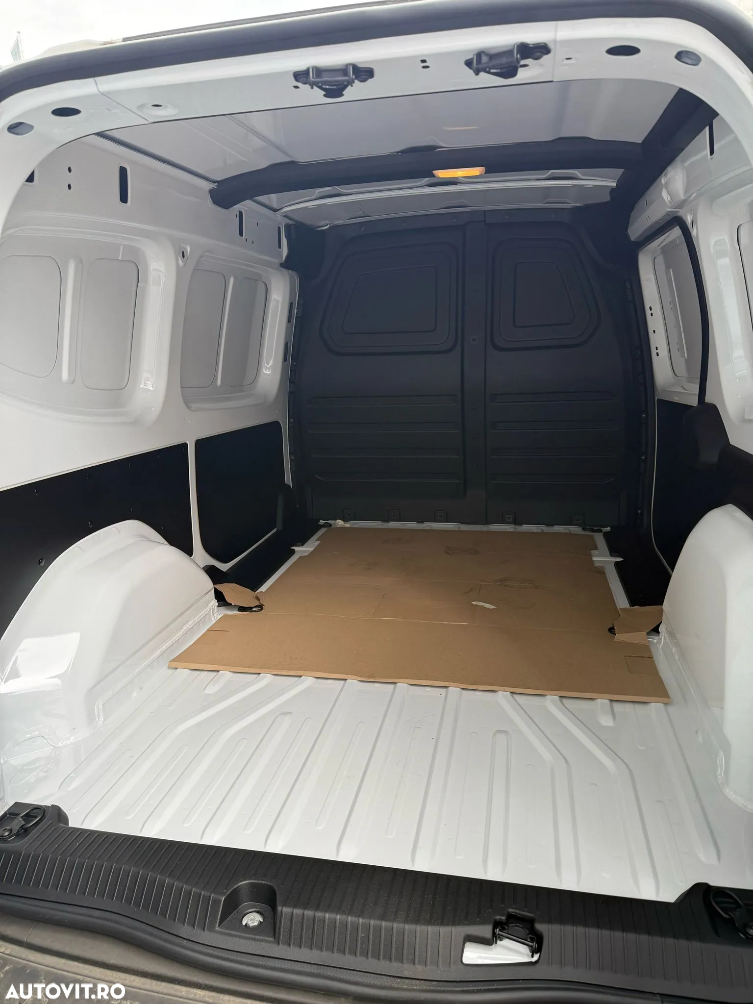 Renault KANGOO - 10