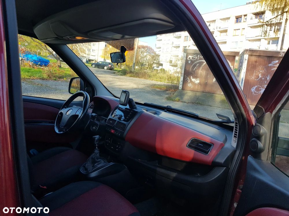 Fiat Doblo 1.4 16V Emotion - 8