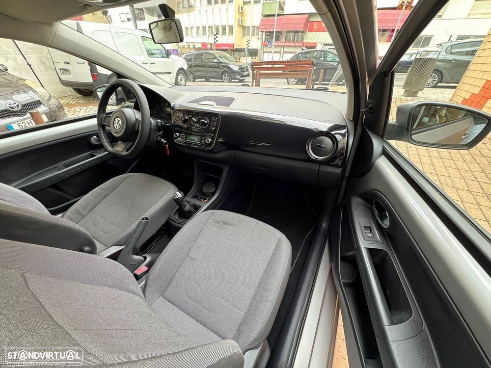 VW Up! 1.0 BMT Move - 13