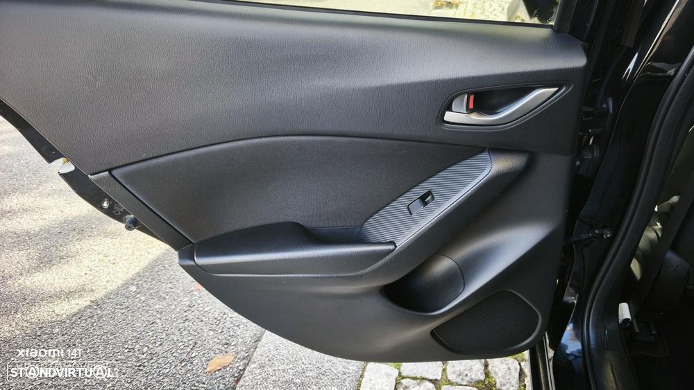 Mazda 3 1.5 Sky-G Evolve - 14