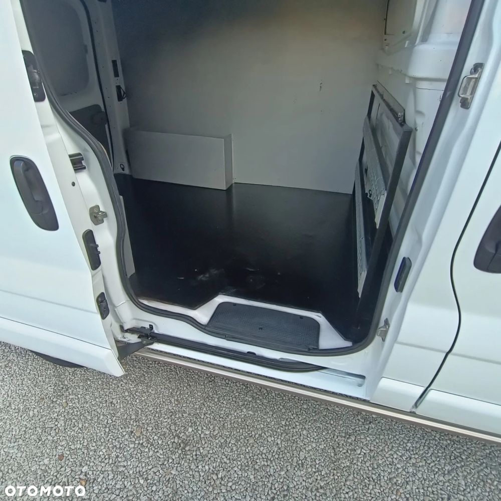 Renault Trafic II - 19