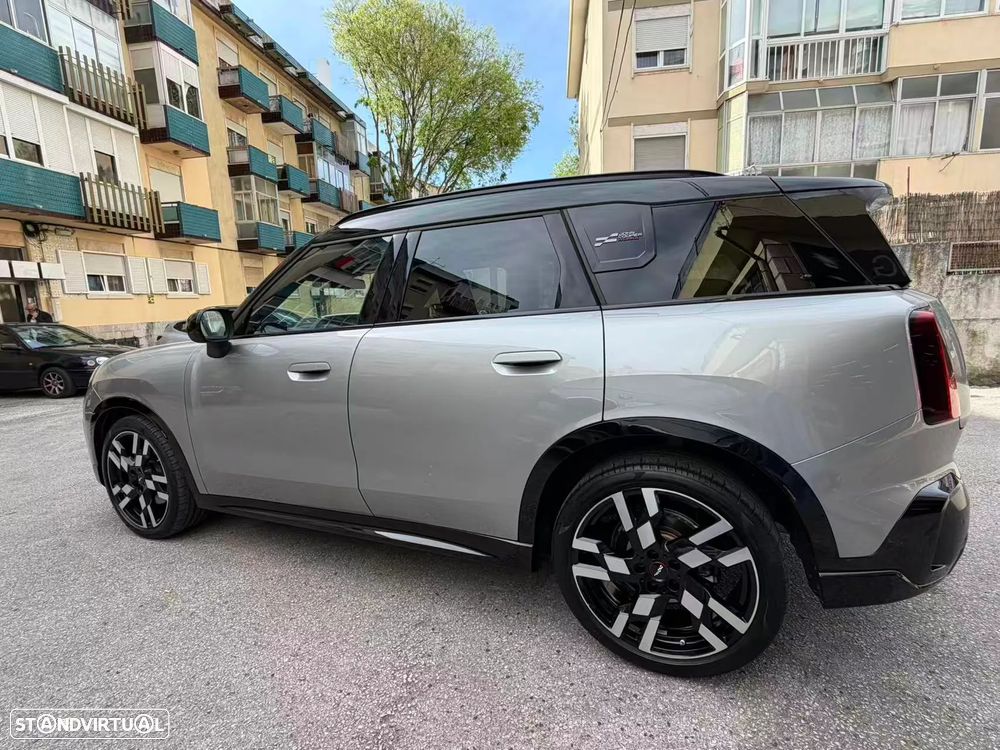 MINI Countryman C JCW - 2