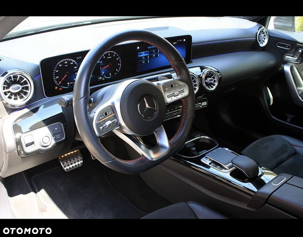 Mercedes-Benz Klasa A 200 AMG Line 7G-DCT - 6