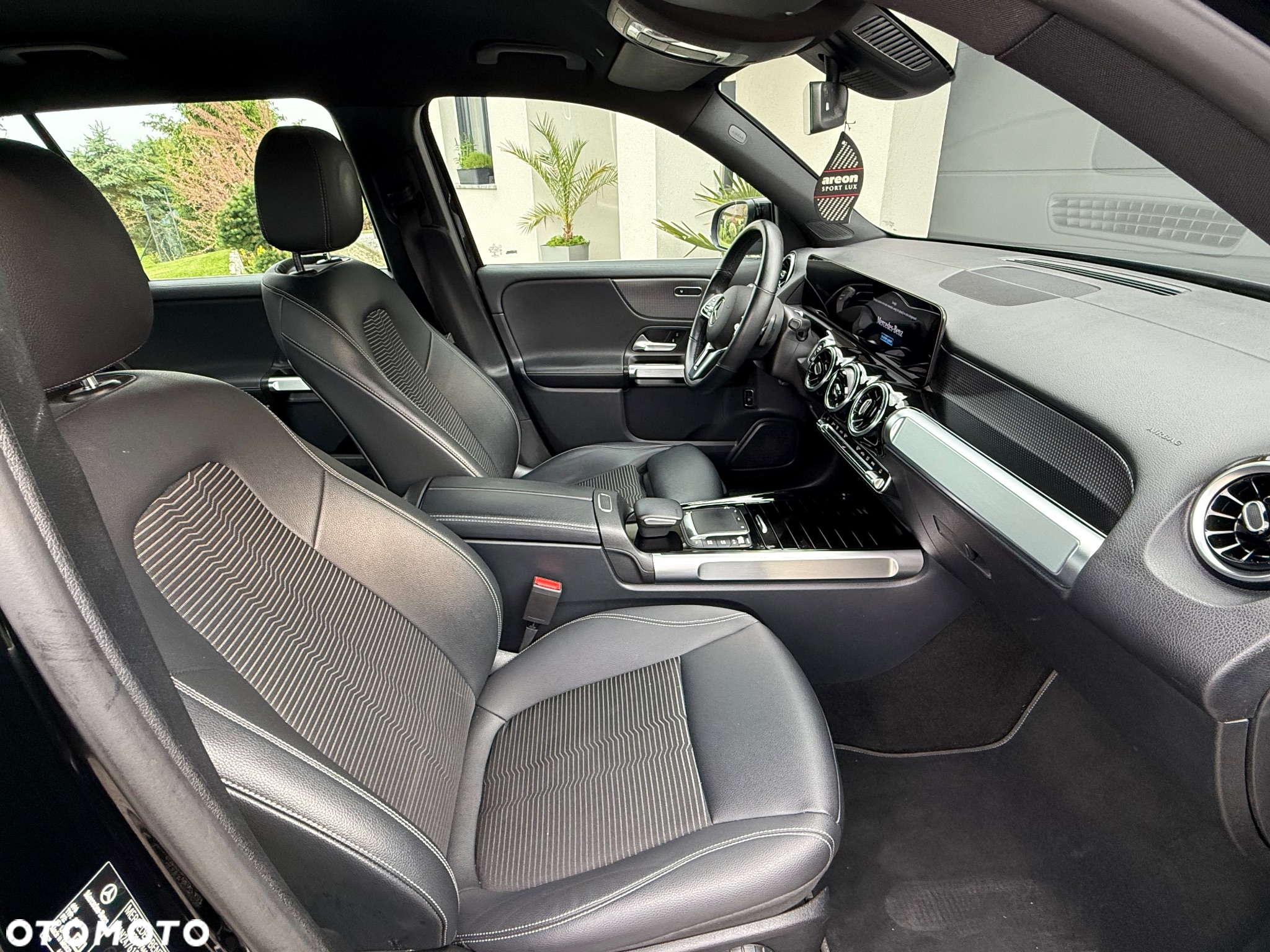 Mercedes-Benz GLB 200 d 8G-DCT Progressive - 19