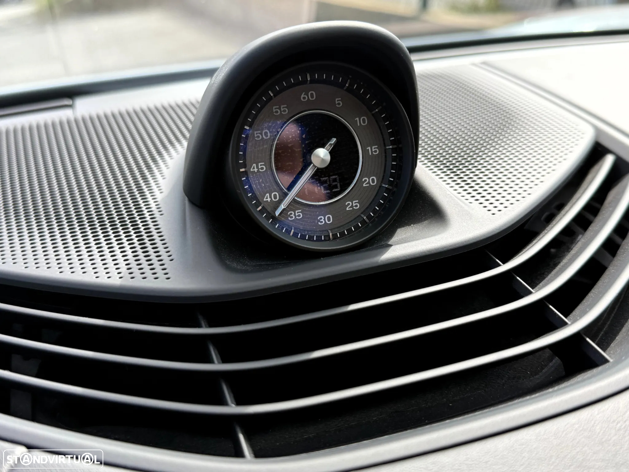 Porsche Taycan Turbo - 47