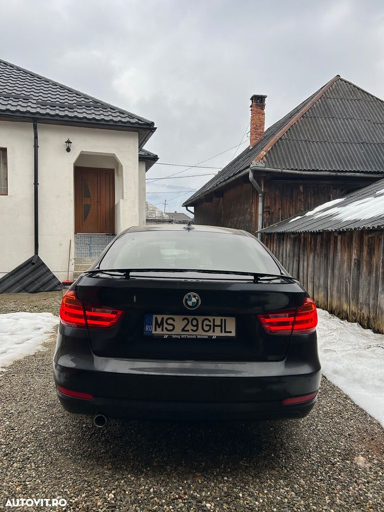 BMW Seria 3 318d Blue Performance - 4