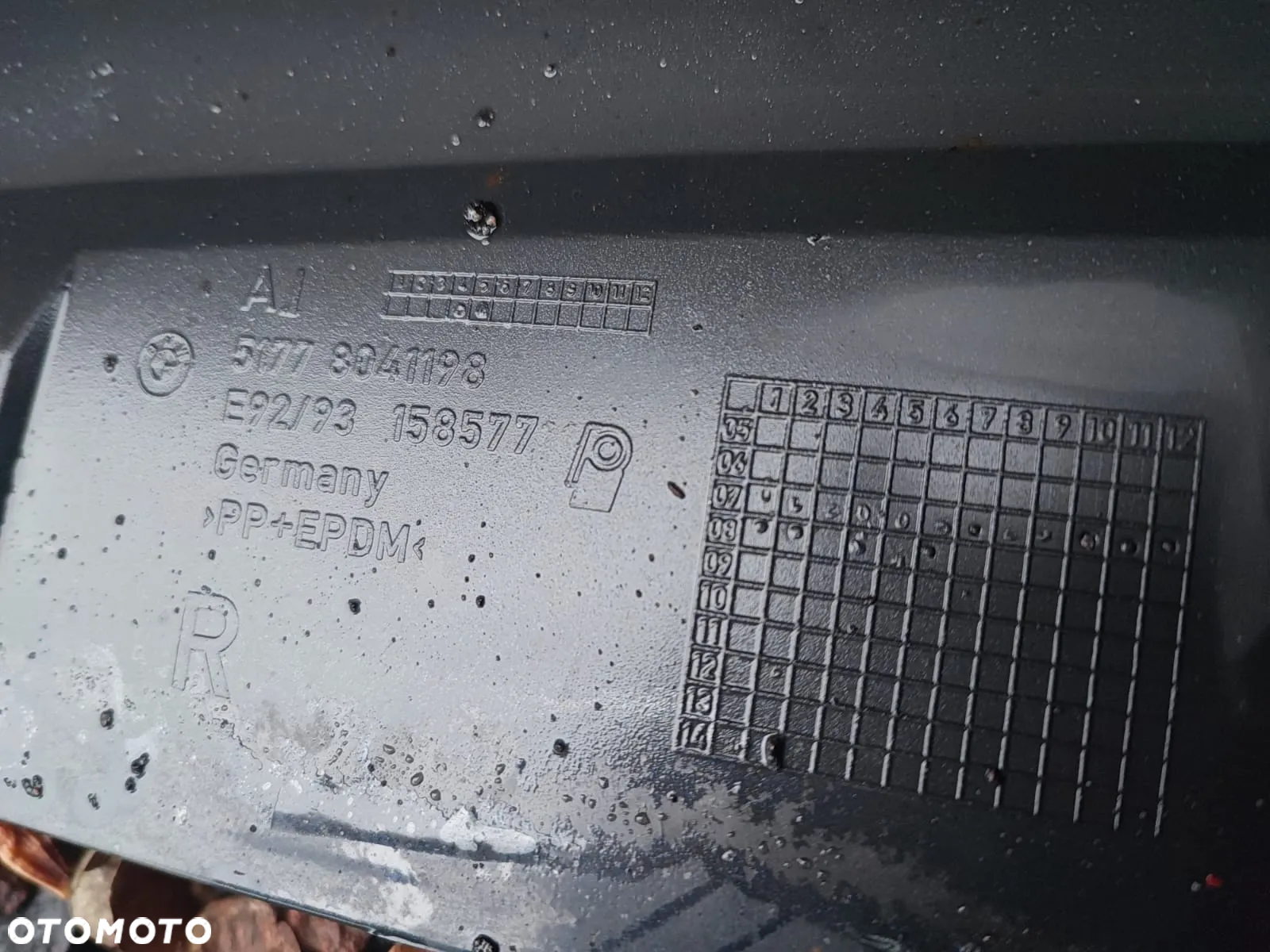 BMW E92 / E92 LCI / E93 / E93 LCI, ORYGINALNE NAKŁADNI NA PROGIM-PAKIET LEWA + PRAWA, W KOL. LE MANS BLAU METALIC 381. O NR: 7 173 919 / 7 173 920 / 8 041 198 / 8 041 197 OEM. W BARDZO DOBRYM STANIE. - 25