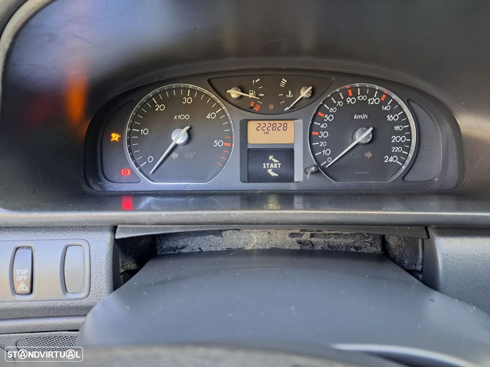 Renault Laguna Break 2.2 dCi Privilège - 4