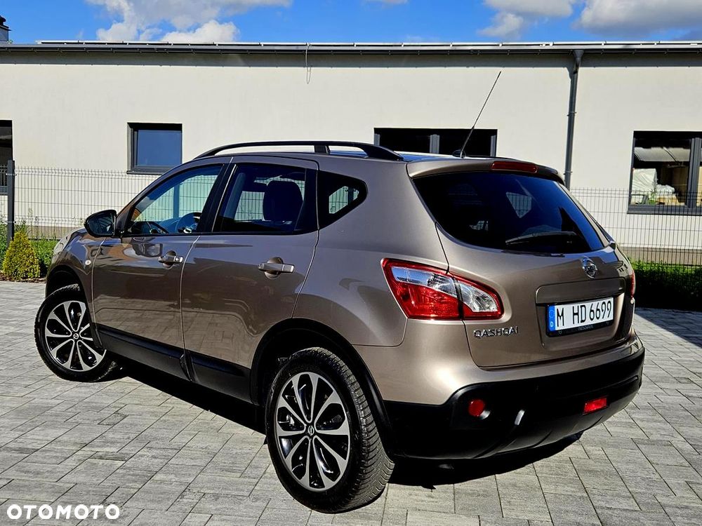 Nissan Qashqai 2.0 CVT 360 - 7