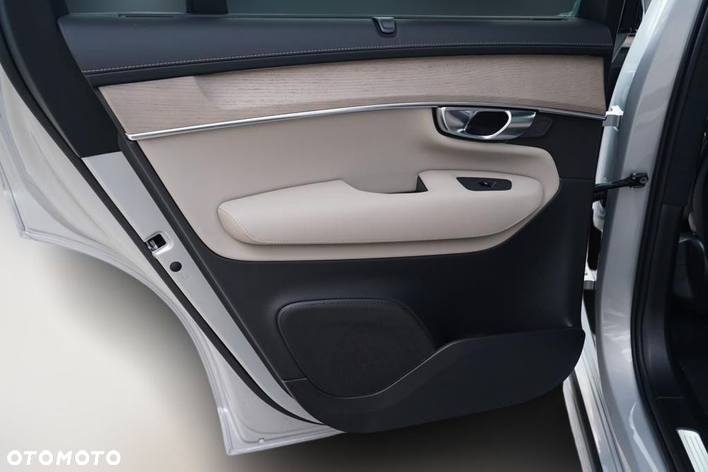 Volvo XC 90 B5 B AWD Ultra Bright 7os - 11