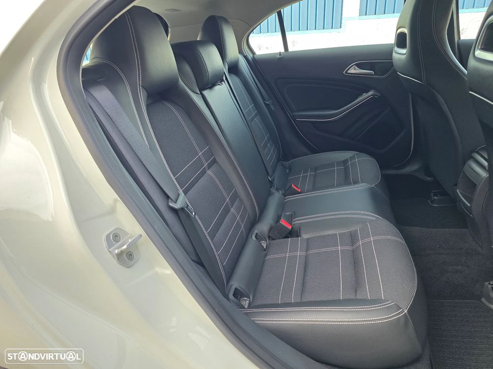 Mercedes-Benz A 220 CDI BE Urban Aut.113g - 22
