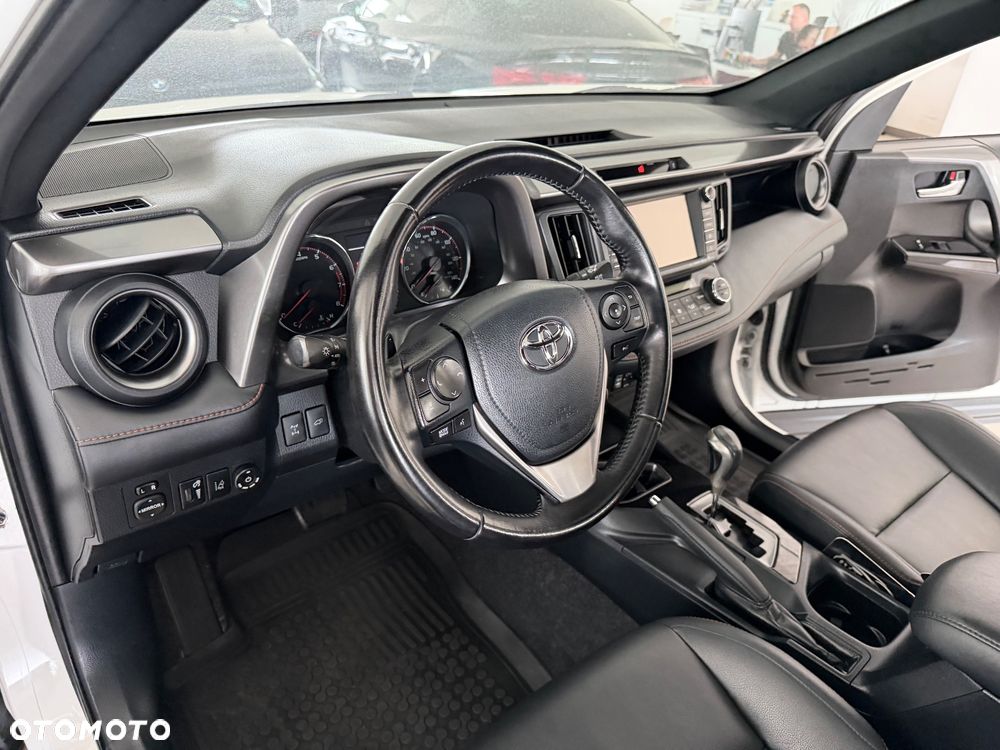 Toyota RAV4 - 28