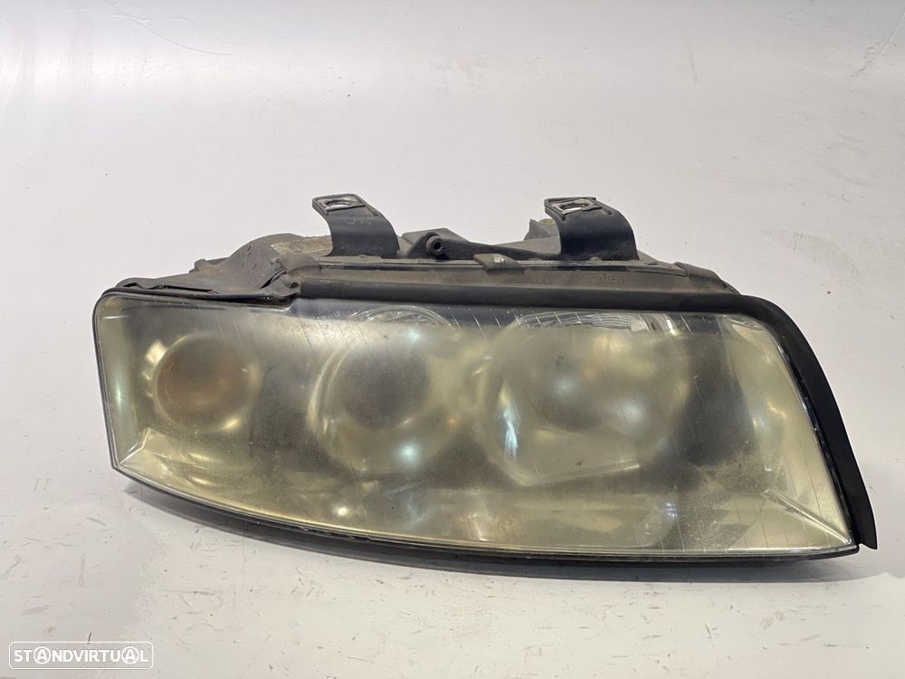 Farol normal Dto Frente AUDI A4 (8E2, B6) REF. 8E0941004G - 1