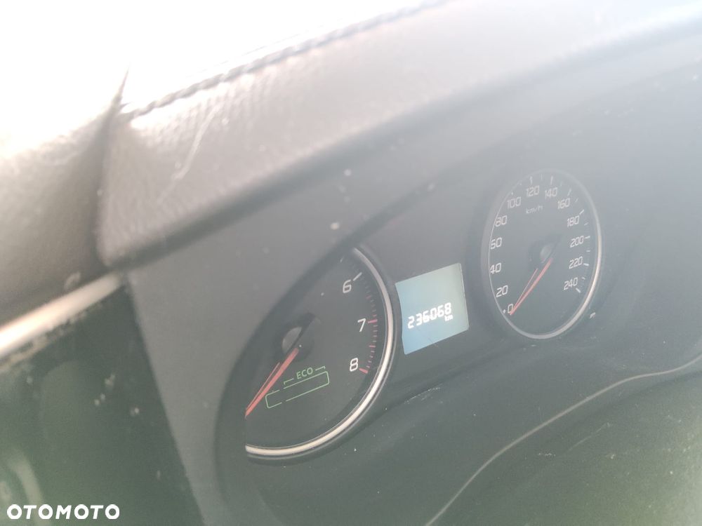 Mitsubishi Outlander 2.0 City Style 2WD - 4