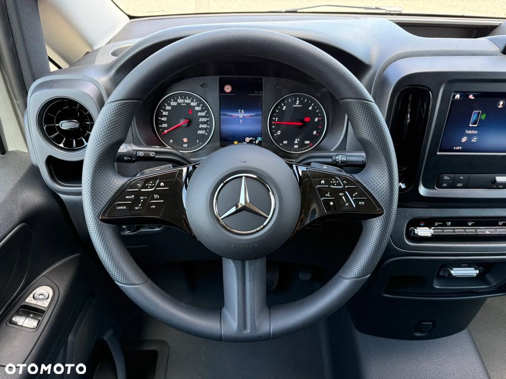 Mercedes-Benz Vito - 29