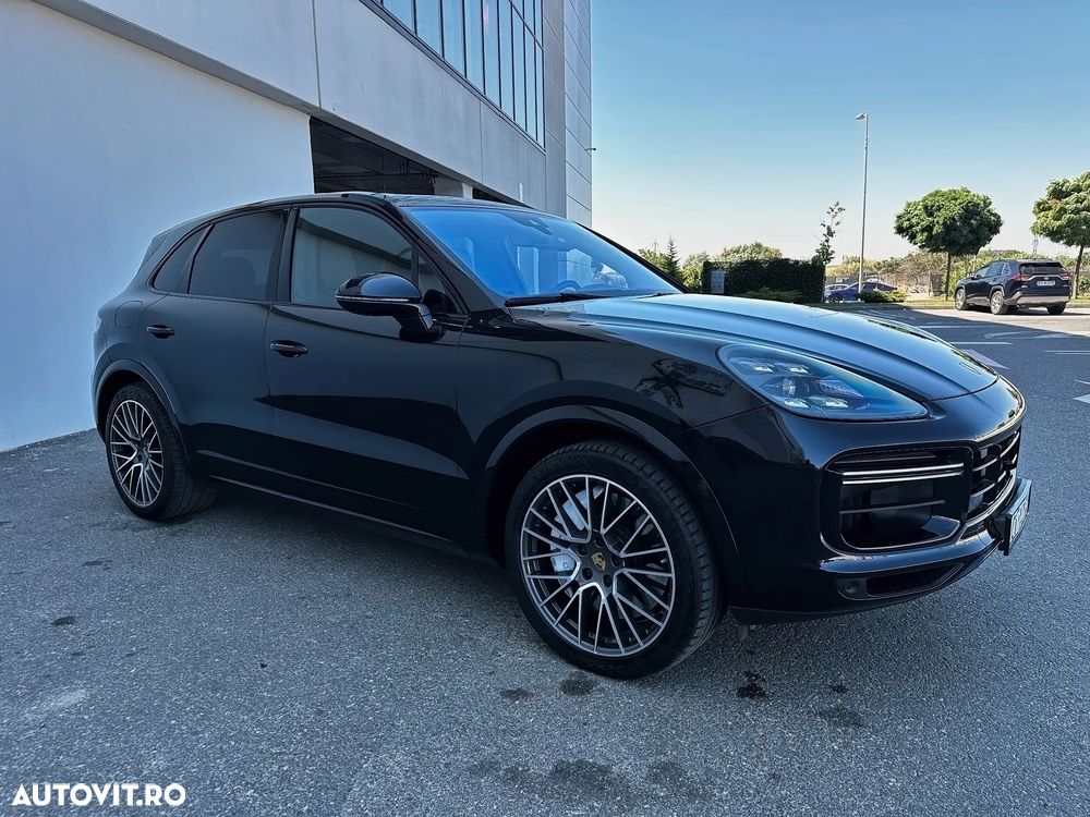 Porsche Cayenne Turbo - 16