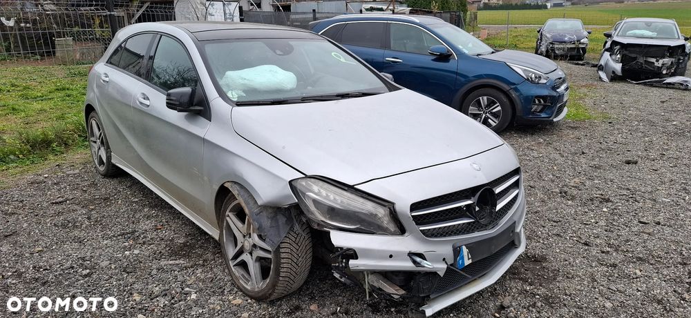 Mercedes-Benz Klasa A 180 CDI 7G-DCT AMG Line - 2