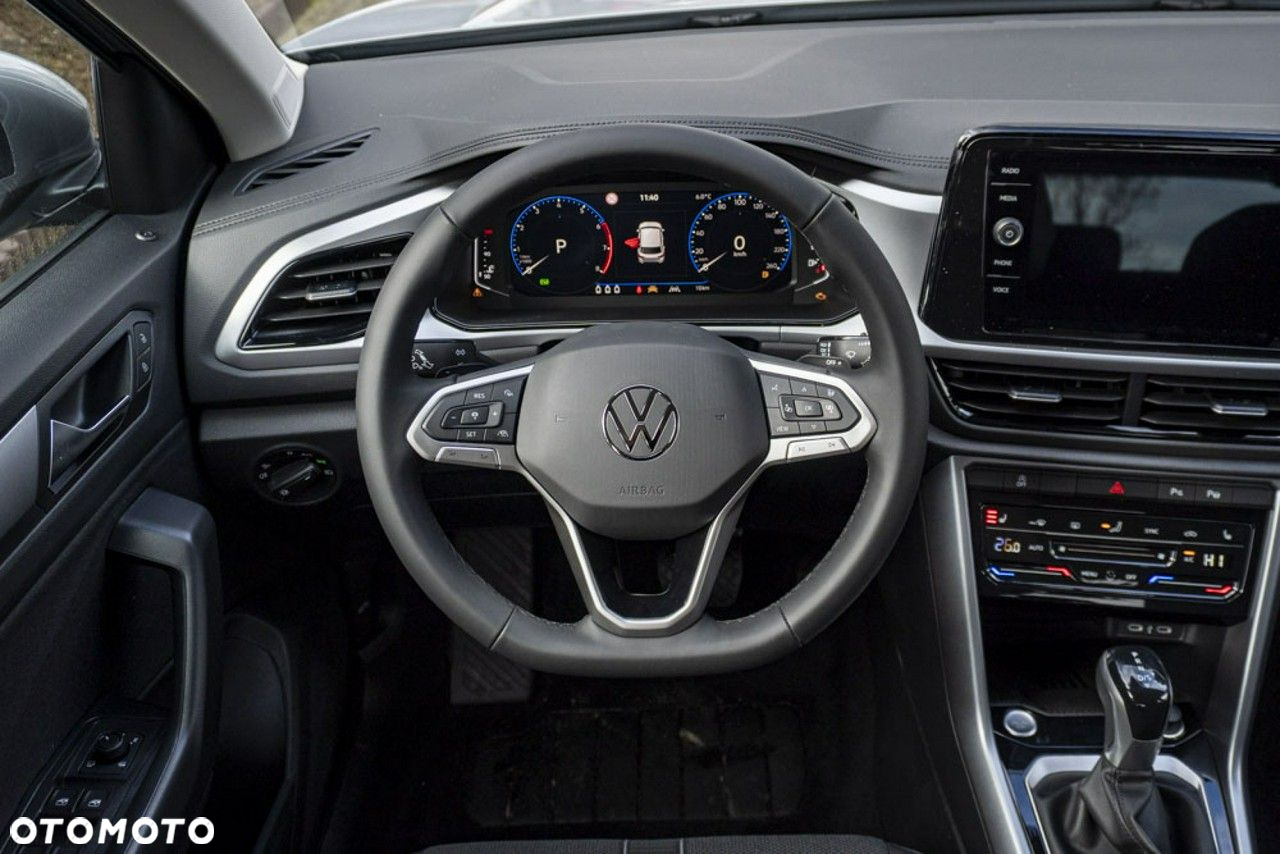 Volkswagen T-Roc - 16
