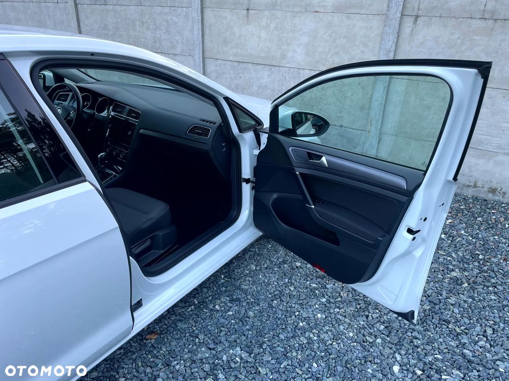 Volkswagen Golf - 19