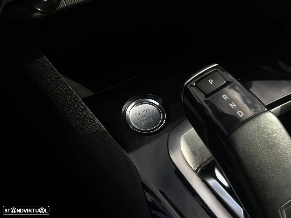 Peugeot 3008 PureTech 130 Stop & Start GPF EAT8 Allure - 20
