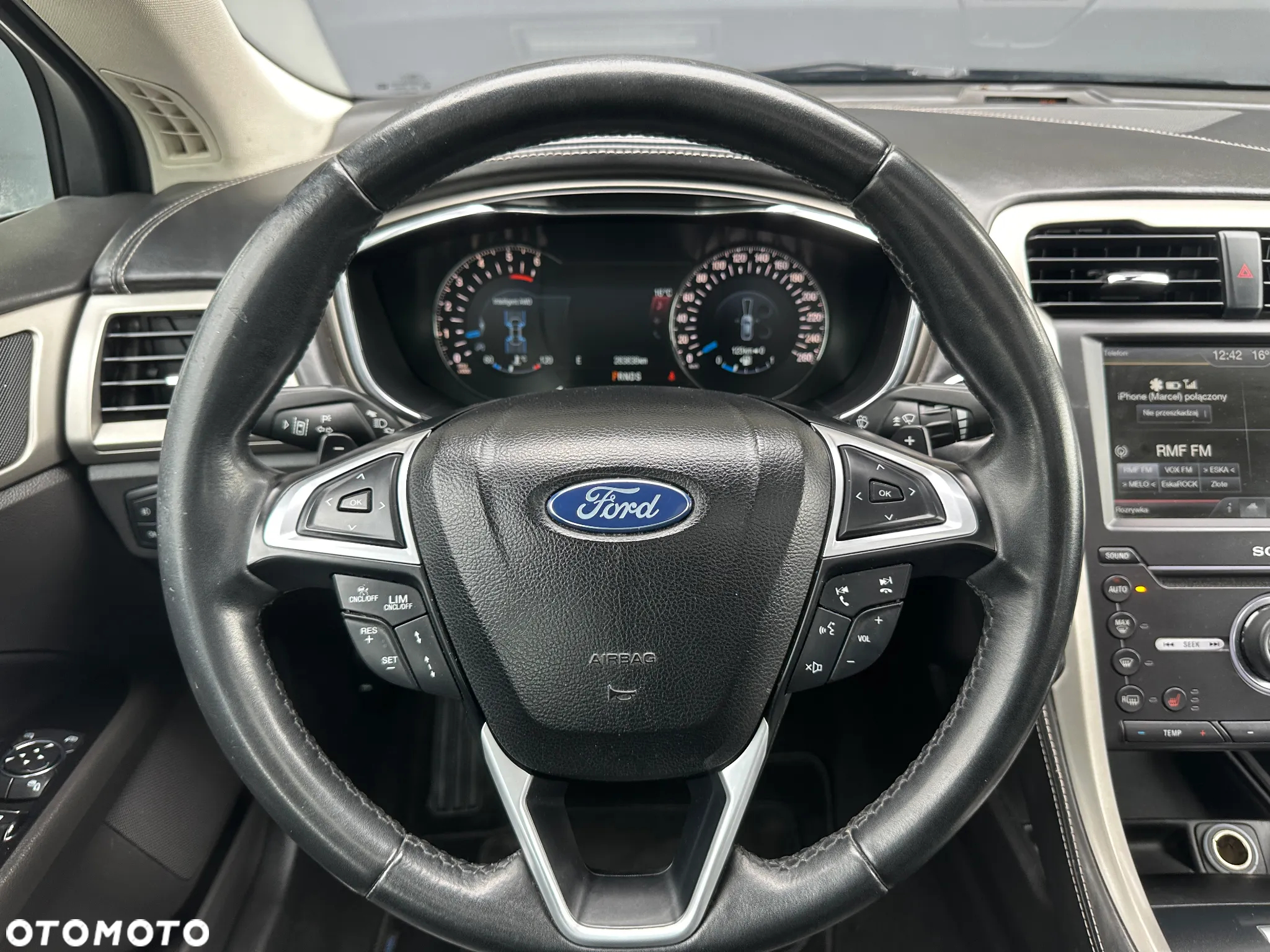 Ford Mondeo Vignale 2.0 TDCi 4WD PowerShift - 25